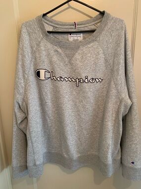 Champion Grey Crewneck Sweatshirt with Embroidered Script Logo SZ 2X